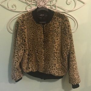 Faux fur leopard cropped jacket